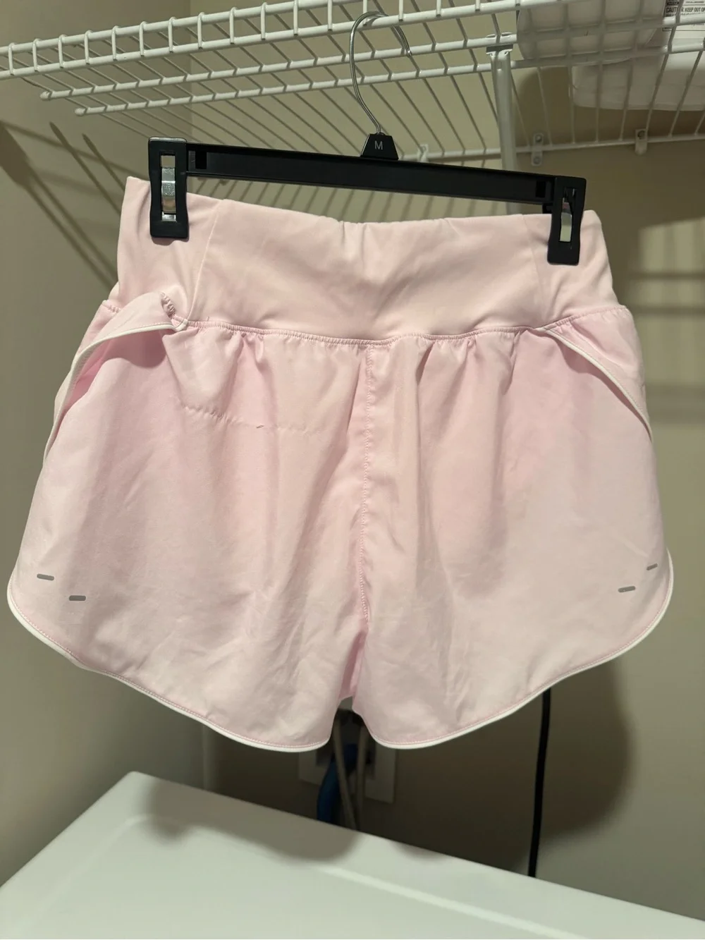 Nike Women’s Light Pink Athletic Running Shorts - Picture 6 of 6